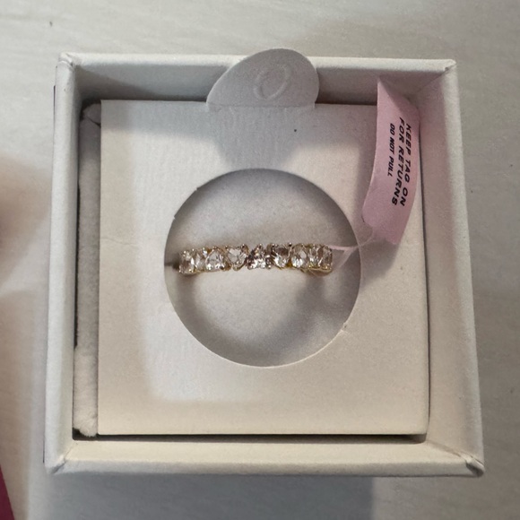 LAB GROWN WHITE SAPPHIRE HEART RING - Picture 2 of 3